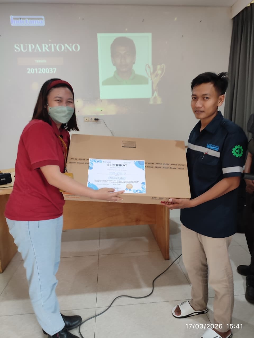 Penghargaan Karyawan Teladan