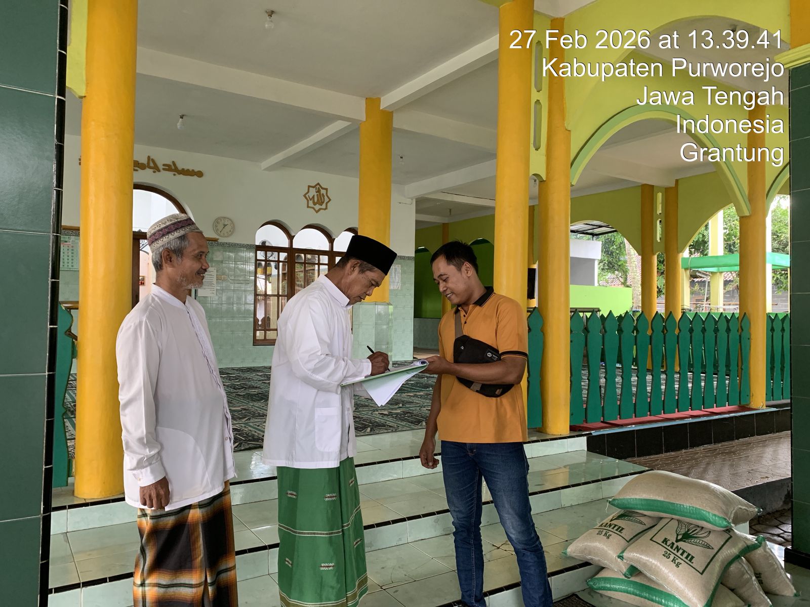 Pelaksanaan Kegiatan CSR PT Indotama Omicron Kahar