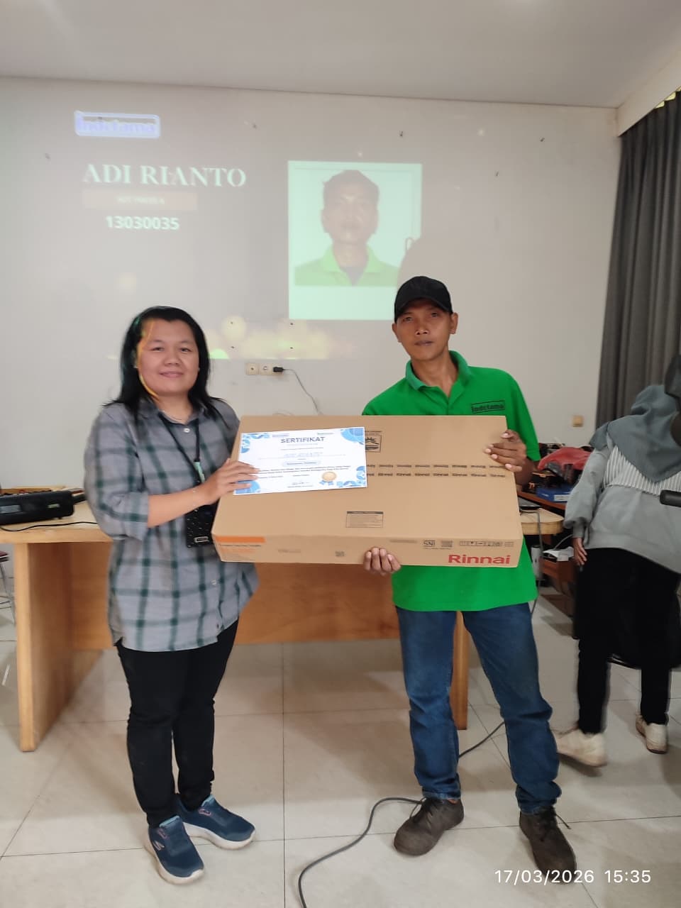 Penghargaan Karyawan Teladan